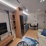 Twoviews Apartamento Tirana