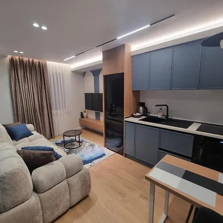 Twoviews Apartment Tirana