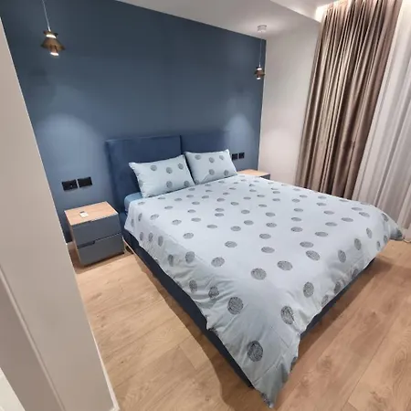 Twoviews Apartment