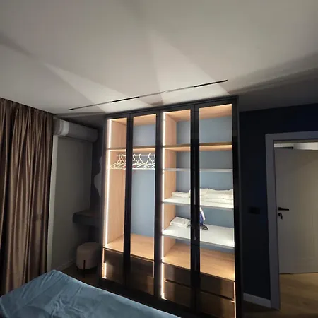 Apartment Twoviews *